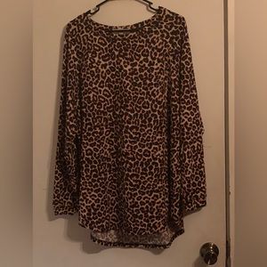 Cute leopard long sleeve women’s top